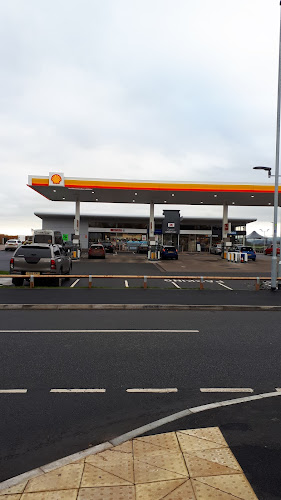 Reviews of Shell Petrol Station in Wrexham - Gas station