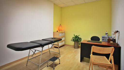 Centre JMCharles. Fisioteràpia,  Osteopatia,  Acupuntura,  Acompanyament emocional en Arenys de Munt, Barcelona