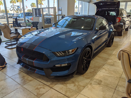 Oil Change Service «Quick Lane at Mac Haik Ford», reviews and photos, 10333 Katy Fwy, Houston, TX 77024, USA