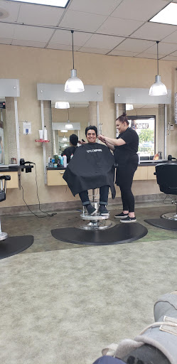 Hair Salon «Supercuts», reviews and photos, 926 W Foothill Blvd, Claremont, CA 91711, USA