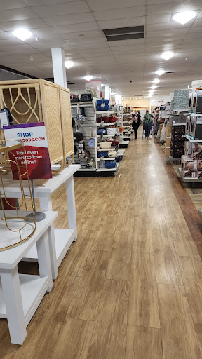Department Store «HomeGoods», reviews and photos, 5520 E 82nd St, Indianapolis, IN 46250, USA