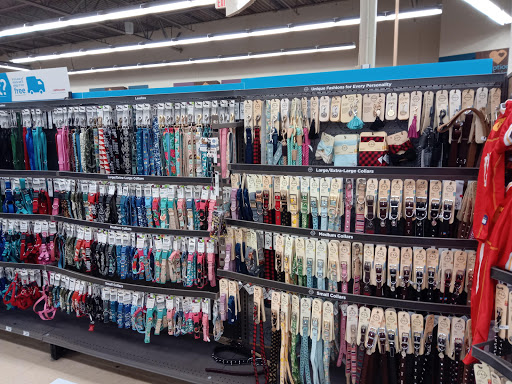 Pet Supply Store «Petco Animal Supplies», reviews and photos, 2435 N Hwy 67, Florissant, MO 63033, USA