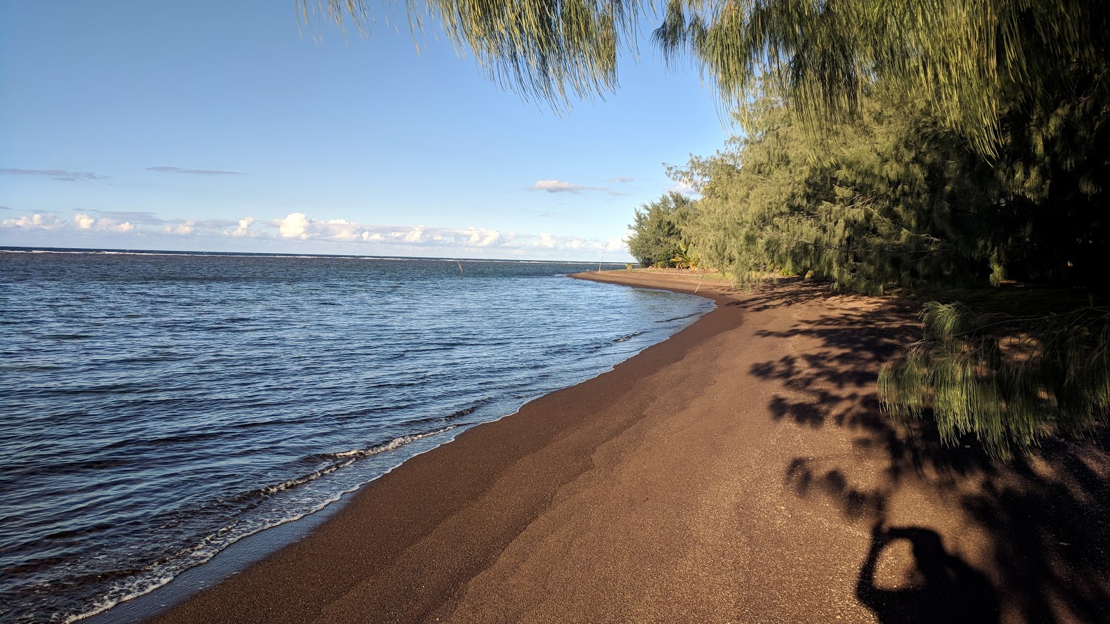 Photo de Chez Georgette Beach avec sable brun de surface