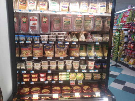 Grocery Store «Foodtown of White Plains», reviews and photos, 3734 White Plains Rd, Bronx, NY 10467, USA