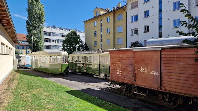 Kommentare und Rezensionen über Stiftung BERNMOBIL historique