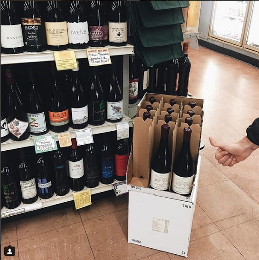 Grocery Store «Harvest Fresh Grocery & Deli», reviews and photos, 251 NE 3rd St, McMinnville, OR 97128, USA