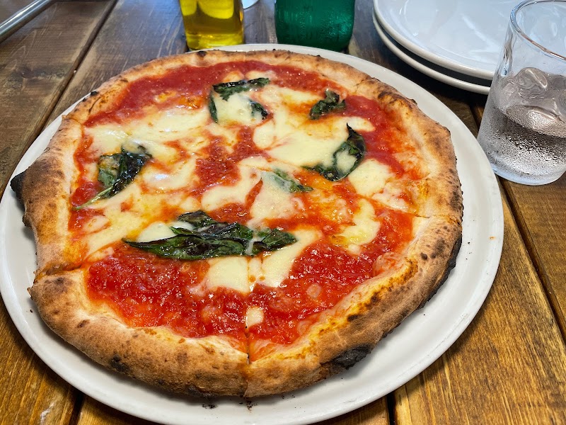 Pizzeria Trattoria il-germe ピッツェリア トラットリア イル ジェルメ