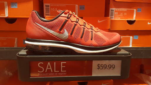 Clothing Store «Nike Factory Store», reviews and photos, 917 Lighthouse Pl, Michigan City, IN 46360, USA