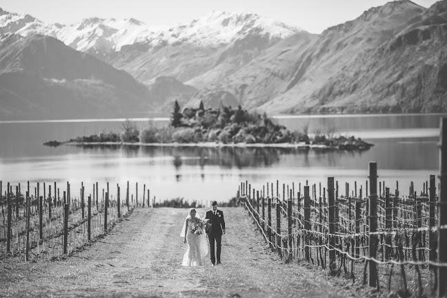 Reviews of Simon Darby - Wanaka Photography in Pleasant Point - Photography studio