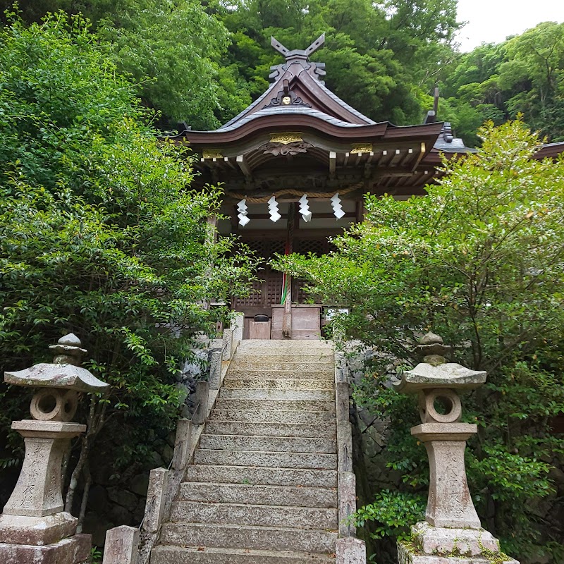 白瀧稲荷神社