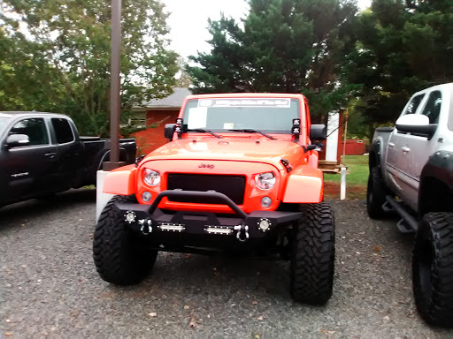 Car Dealer «Dealers Trade Outlet», reviews and photos, 16327 Lee Hwy, Gainesville, VA 20155, USA