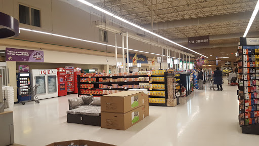 Grocery Store «Giant Food Stores», reviews and photos, 300 E Baltimore Ave, Lansdowne, PA 19050, USA