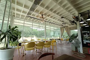 KOI Lakeviewcafe คอยเลควิวคาเฟ่ image