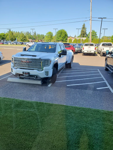 Car Dealer «Auto Town Buick GMC», reviews and photos, 19495 SE McLoughlin Blvd, Gladstone, OR 97027, USA