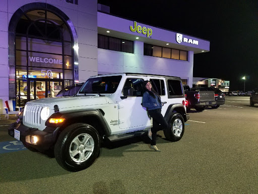 Jeep Dealer «Central Jeep Chrysler Dodge RAM of Norwood», reviews and photos, 56 Boston-Providence Turnpike, Norwood, MA 02062, USA