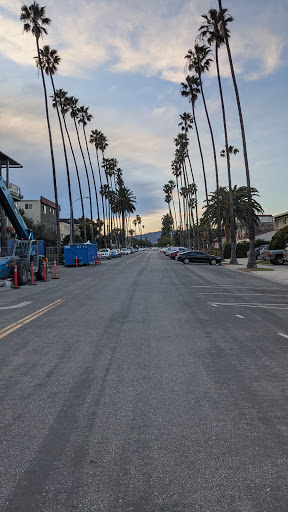 Auto Repair Shop «W.I. Simonson Mercedes Service & Parts», reviews and photos, 1330 Colorado Ave, Santa Monica, CA 90404, USA