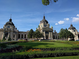 Széchenyi Fürdő Előtti Park