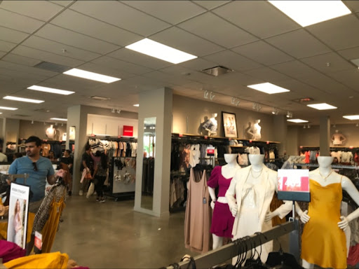 Shopping Mall «Allen Premium Outlets», reviews and photos, 820 Stacy Rd, Allen, TX 75013, USA