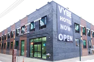 Vybe Hotel Bronx image
