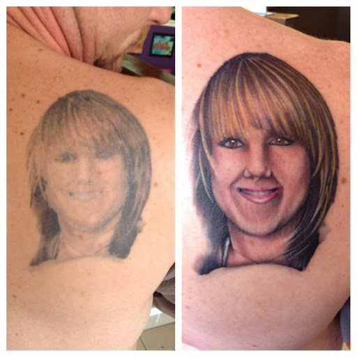 Tattoo Shop «Oasis Tattoo Company», reviews and photos, 445 Woodman Dr, Dayton, OH 45431, USA