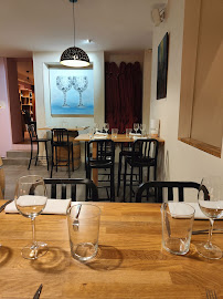 Atmosphère du Restaurant français Restaurant l'entre deux verres à Quinsac - n°2