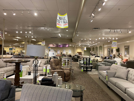 Furniture Store «La-Z-Boy Furniture Galleries», reviews and photos, 17305 Southcenter Pkwy, Tukwila, WA 98188, USA
