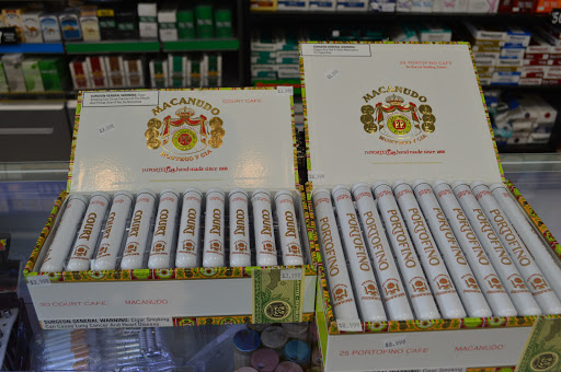 Tobacco Shop «American Smoke & Vape», reviews and photos, 217 E Army Trail Rd, Glendale Heights, IL 60139, USA