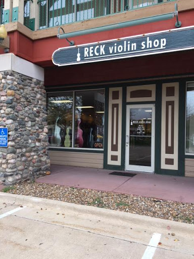 Reck Violin Shop in Coralville, Iowa