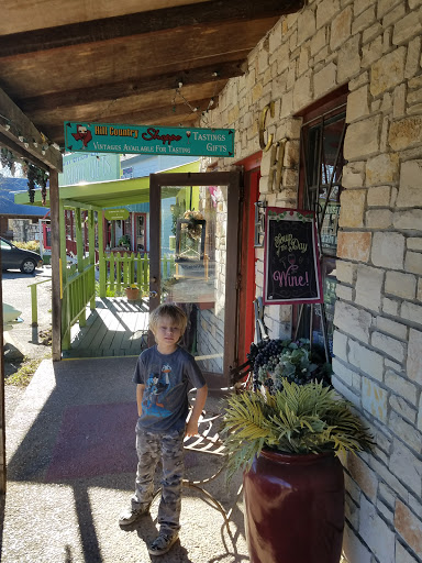 Wine Store «Hill Country Wine Shop», reviews and photos, 114 Wimberley Square, Wimberley, TX 78676, USA