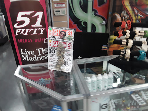 Tobacco Shop «AK SMOKE SHOP», reviews and photos, 5135 W Shaw Ave, Fresno, CA 93722, USA