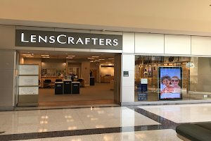 LensCrafters image
