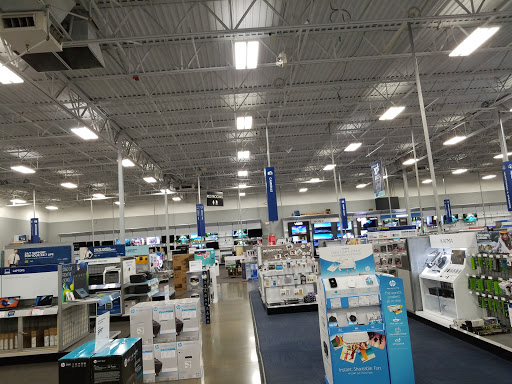 Electronics Store «Best Buy», reviews and photos, 5520 E Skelly Dr, Tulsa, OK 74135, USA