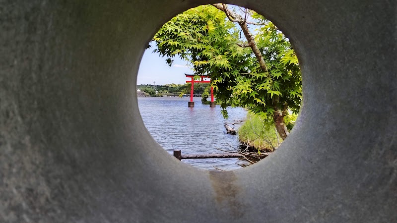 亀山湖畔公園駐車場（月毛地区）