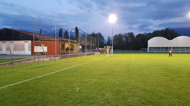 Rezensionen über Terrain de Football de la Mêlée in Monthey - Sportstätte