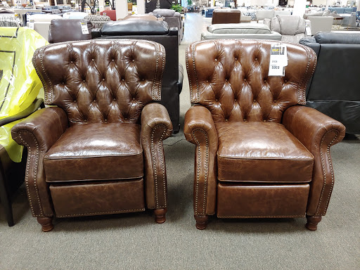 Furniture Store «The Dump Furniture Outlet», reviews and photos, 801 N Military Hwy, Norfolk, VA 23502, USA