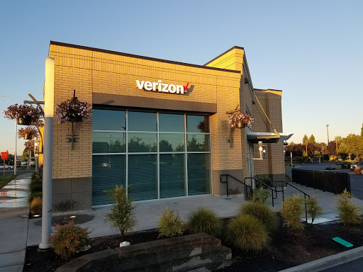 Cell Phone Store «Verizon», reviews and photos, 2780 NW 188th Ave, Hillsboro, OR 97124, USA