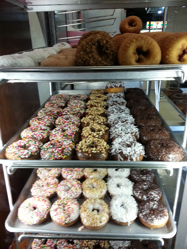 Donut Shop «Ms Donuts & Ice Cream», reviews and photos, 301 E Lake Ave, Watsonville, CA 95076, USA