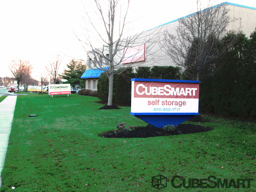 Self-Storage Facility «CubeSmart Self Storage», reviews and photos, 640 Broadway Ave, Holbrook, NY 11741, USA