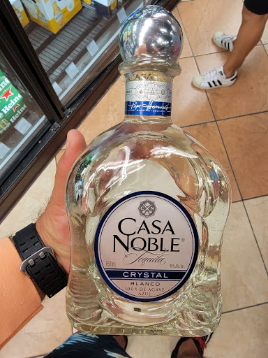 Liquor Store «ABC Fine Wine & Spirits», reviews and photos, 3355 N Federal Hwy, Oakland Park, FL 33306, USA