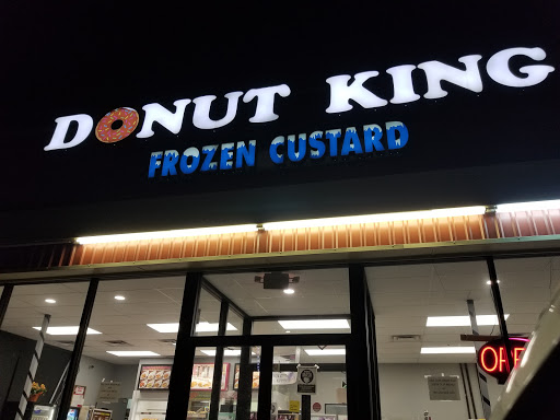 Donut Shop «Donut King», reviews and photos, 1214 W Lindsey St, Norman, OK 73069, USA