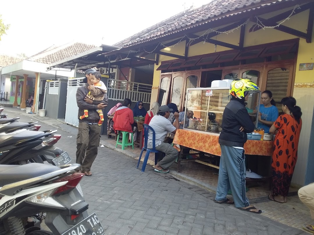 Warung sarapan Bu Fatimah