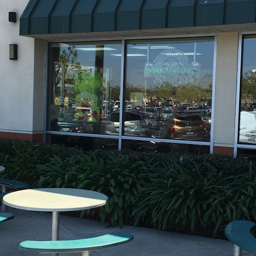 Bakery «Krispy Kreme Doughnuts», reviews and photos, 32450 Dyer St, Union City, CA 94587, USA