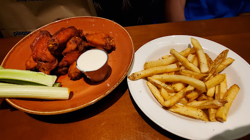 American Restaurant «Hard Rock Cafe», reviews and photos, 601 E Pratt St, Baltimore, MD 21202, USA