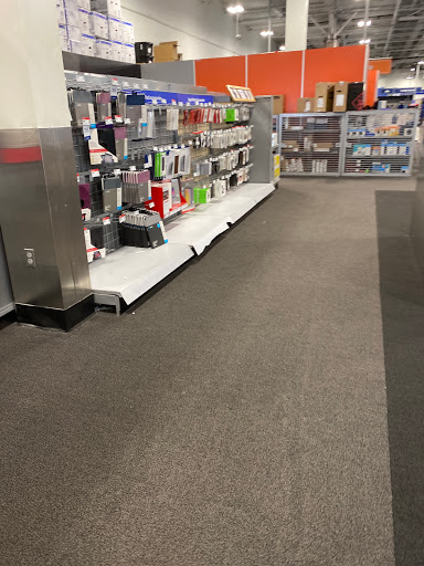 Electronics Store «Best Buy», reviews and photos, 1 Garden State Plaza Blvd, Paramus, NJ 07652, USA