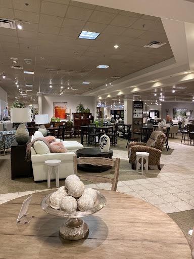 Furniture Store «Havertys Furniture», reviews and photos, 724 Home Center Dr, Kennesaw, GA 30144, USA