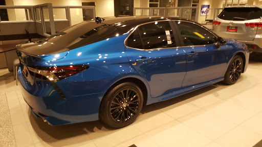 Toyota Dealer «Elgin Toyota», reviews and photos, 1600 W Lake St, Streamwood, IL 60107, USA