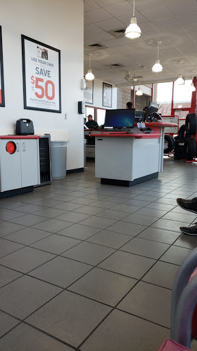 Tire Shop «Discount Tire Store - Apple Valley, MN», reviews and photos, 15102 Foliage Ave, Apple Valley, MN 55124, USA