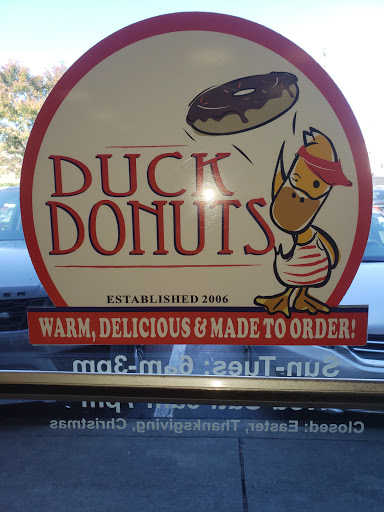 Donut Shop «Duck Donuts», reviews and photos, 1710 Kenilworth Ave #220, Charlotte, NC 28203, USA