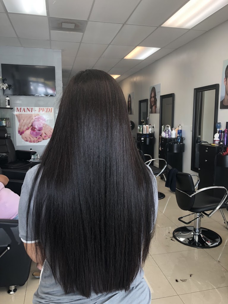 Illuxion Hair Salon 33032
