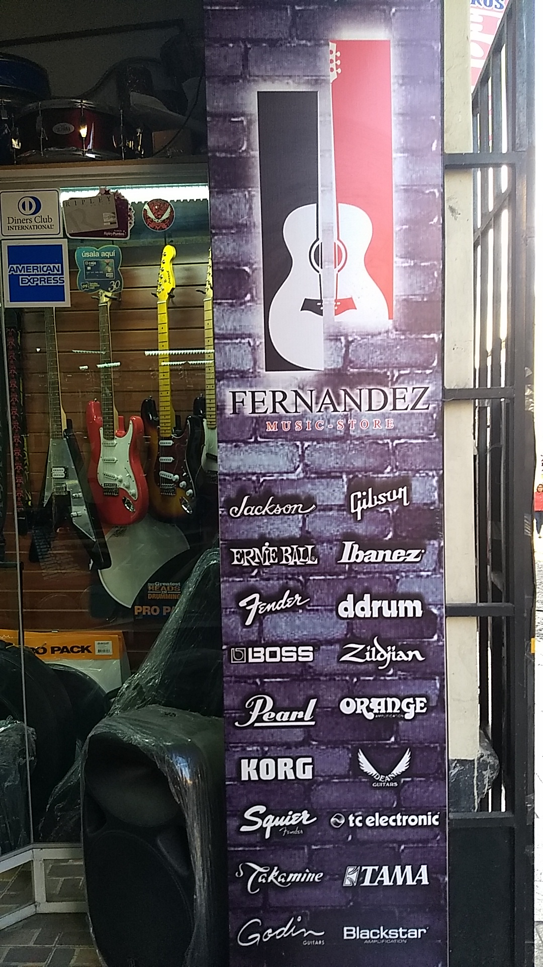 Fernandez Music Store
